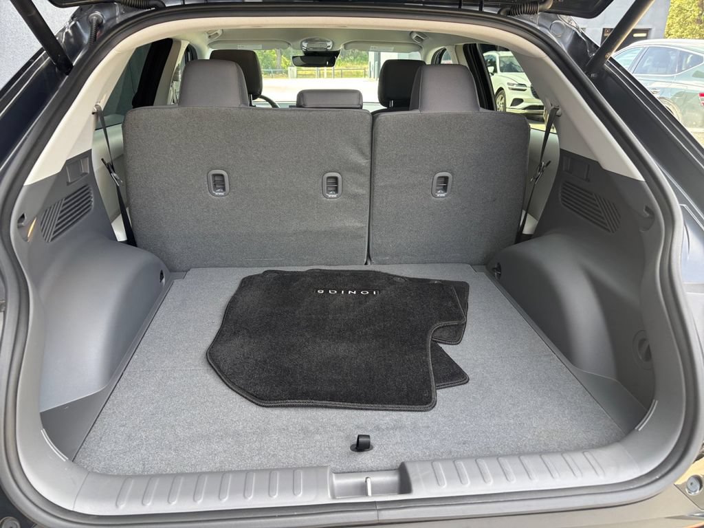 Used 2024 Hyundai Ioniq 5 SEL RWD image 17