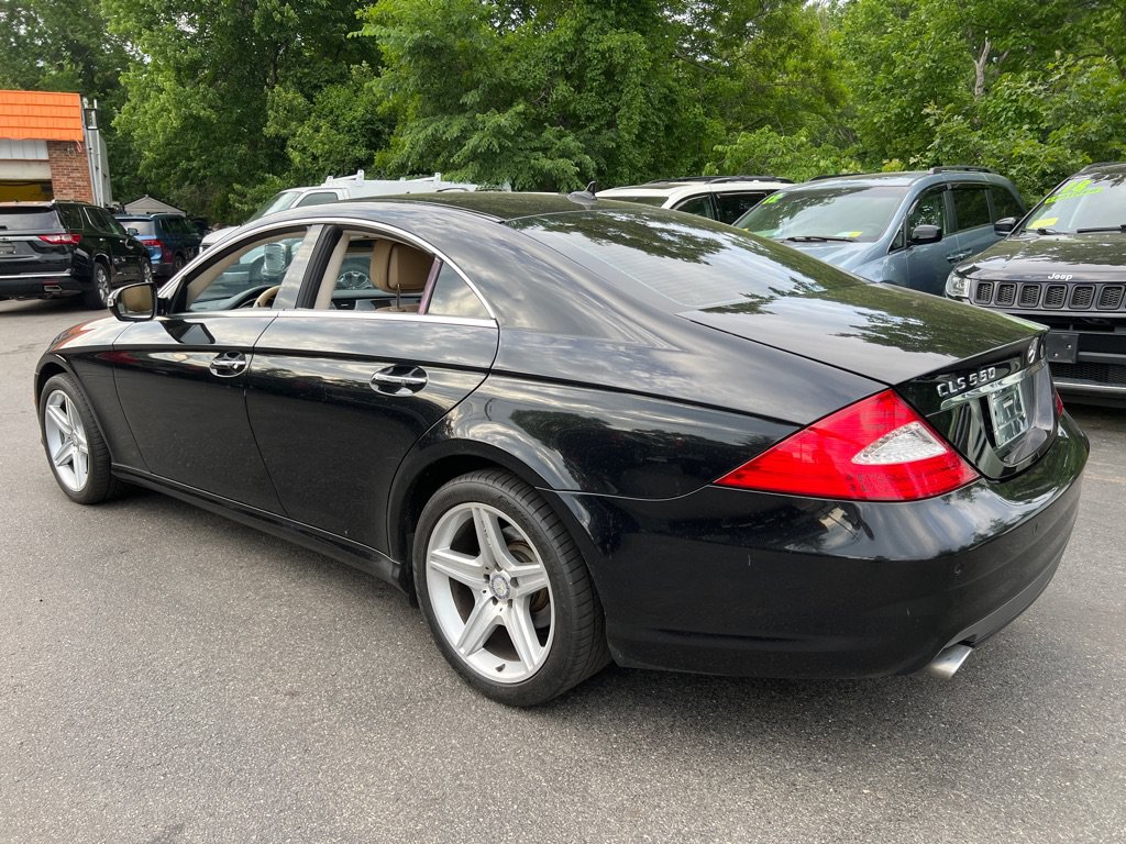 Used 2011 Mercedes-Benz CLS 550 image 3
