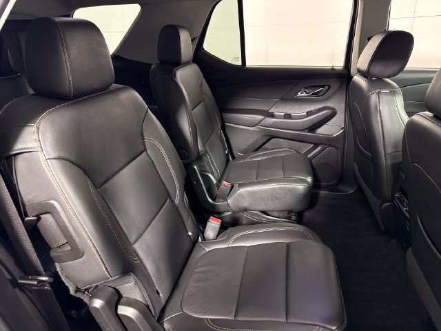 Used 2019 Chevrolet Traverse LT w/ LT Premium Package AWD/4WD image 16