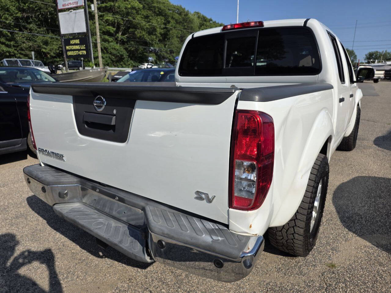 Used 2014 Nissan Frontier SV w/ SV Value Truck Package RWD image 10