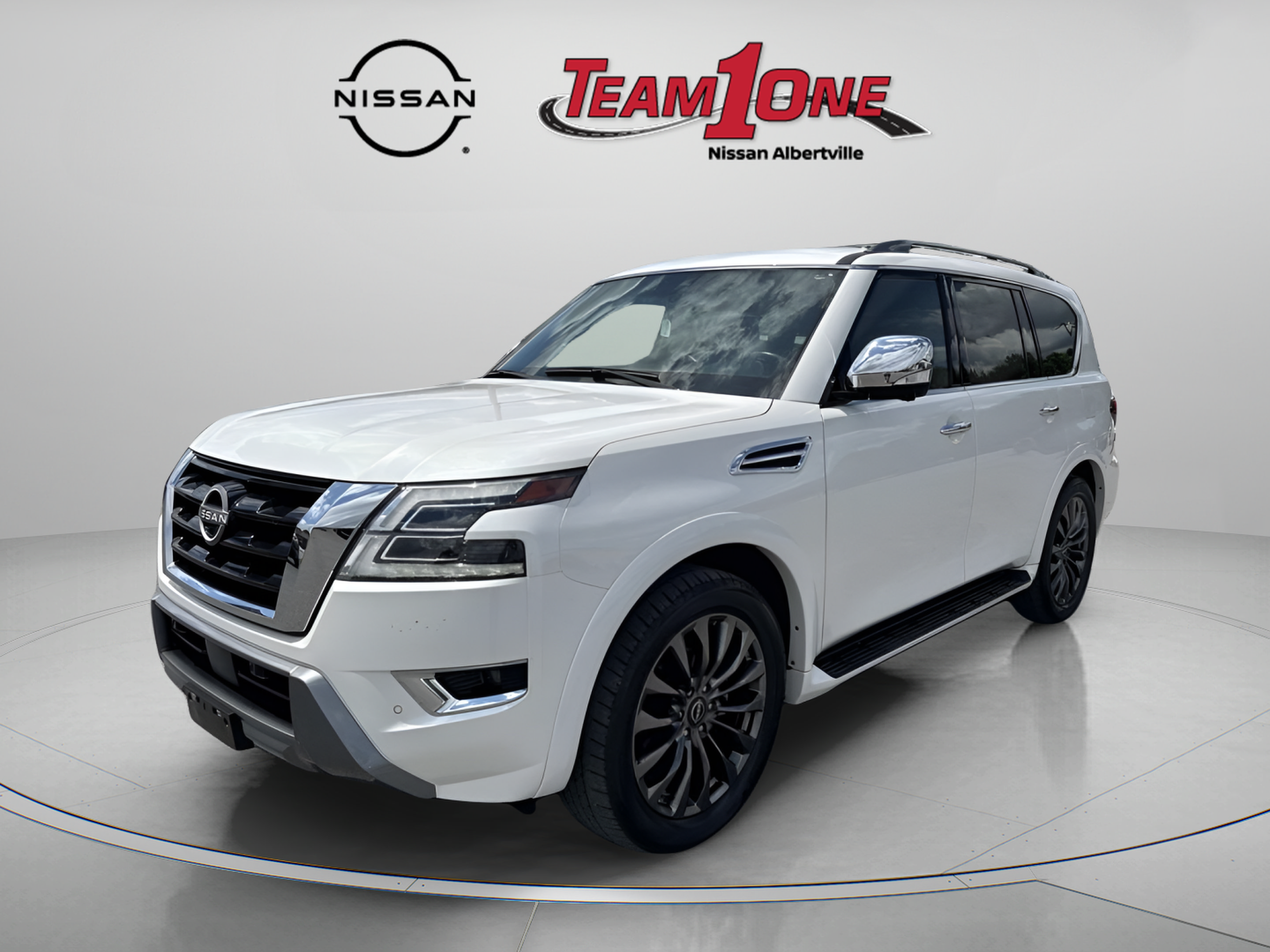 Used 2023 Nissan Armada Platinum w/ Captain's Chairs Package AWD/4WD image 4