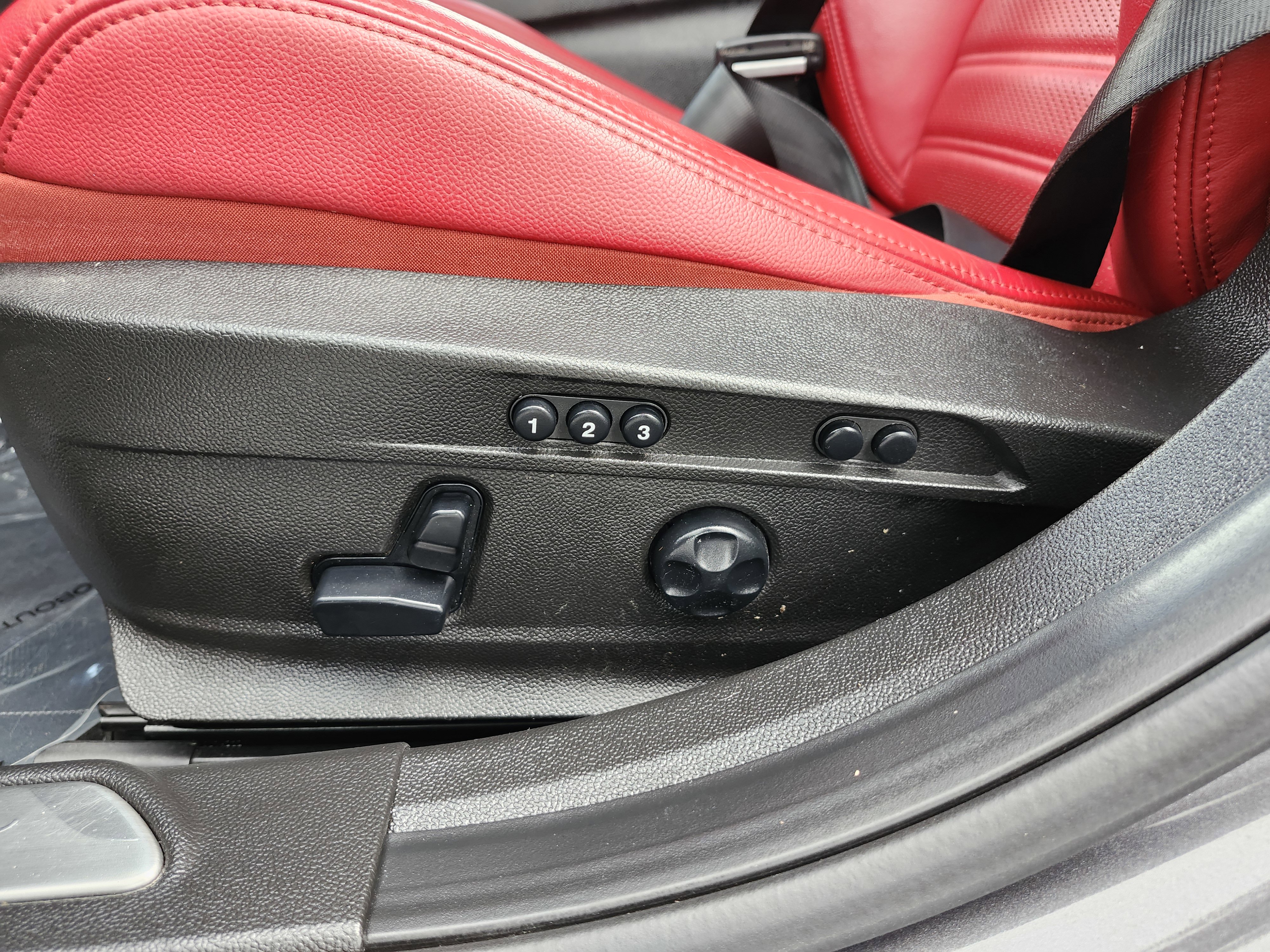 Used 2022 Alfa Romeo Giulia Veloce image 29