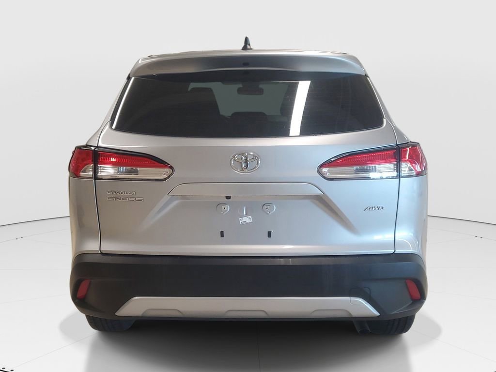 Certified 2022 Toyota Corolla Cross L image 6