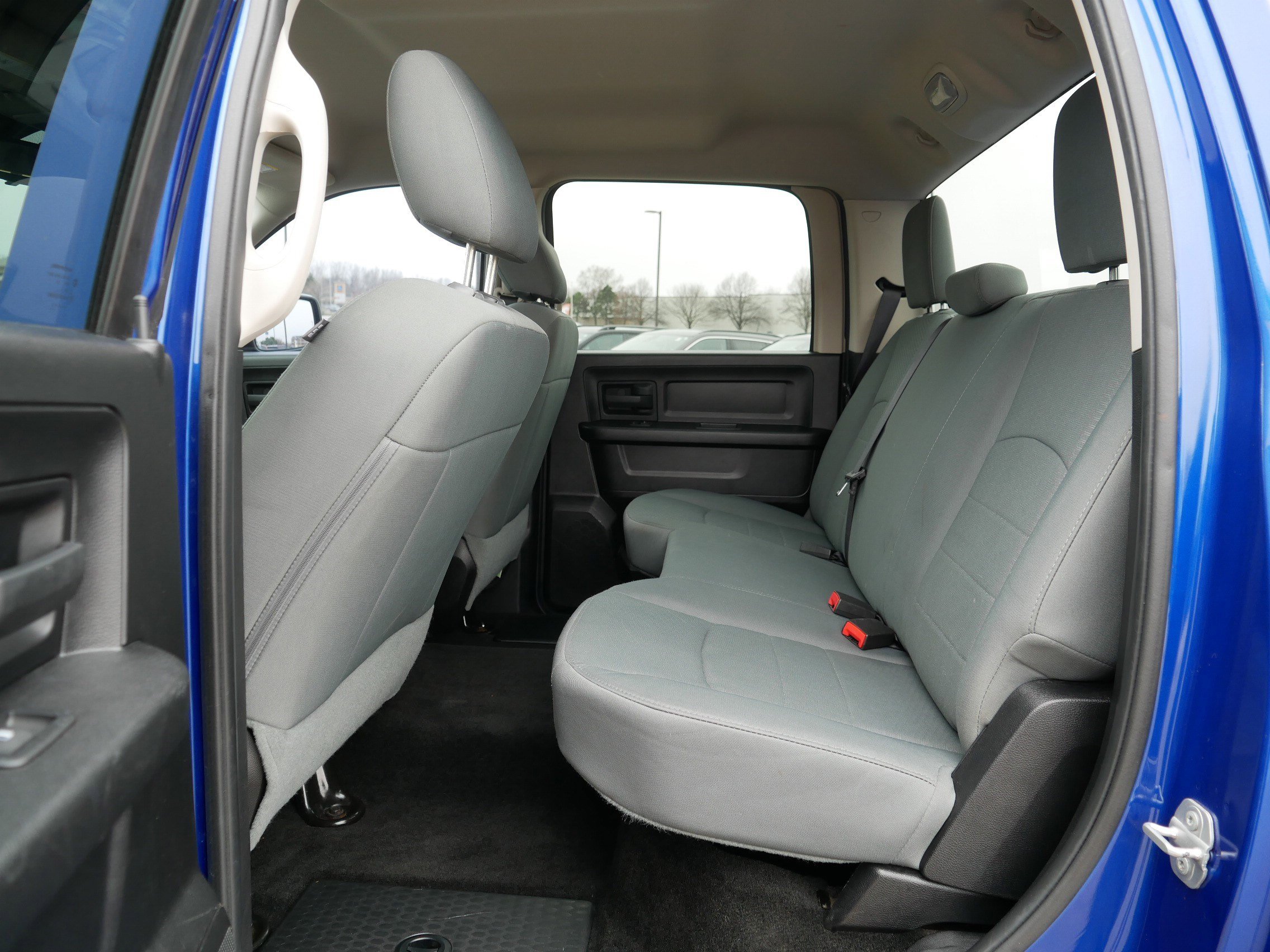 Used 2015 RAM 1500 Express image 34
