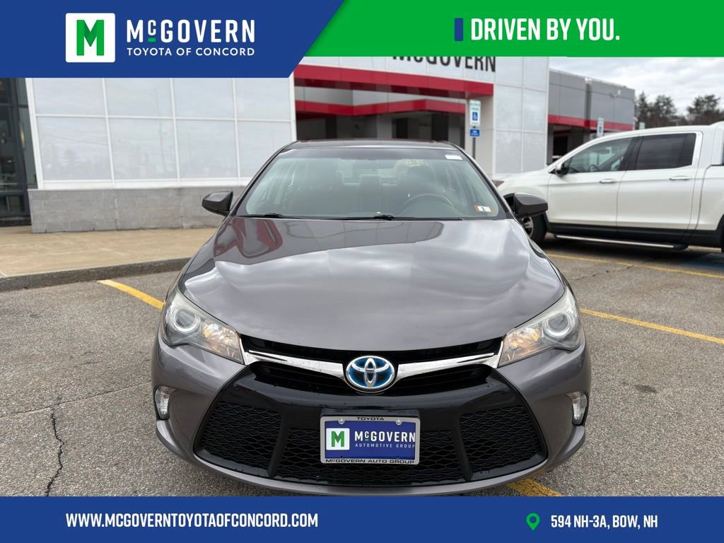 Used 2017 Toyota Camry SE w/ Moonroof Package FWD image 11