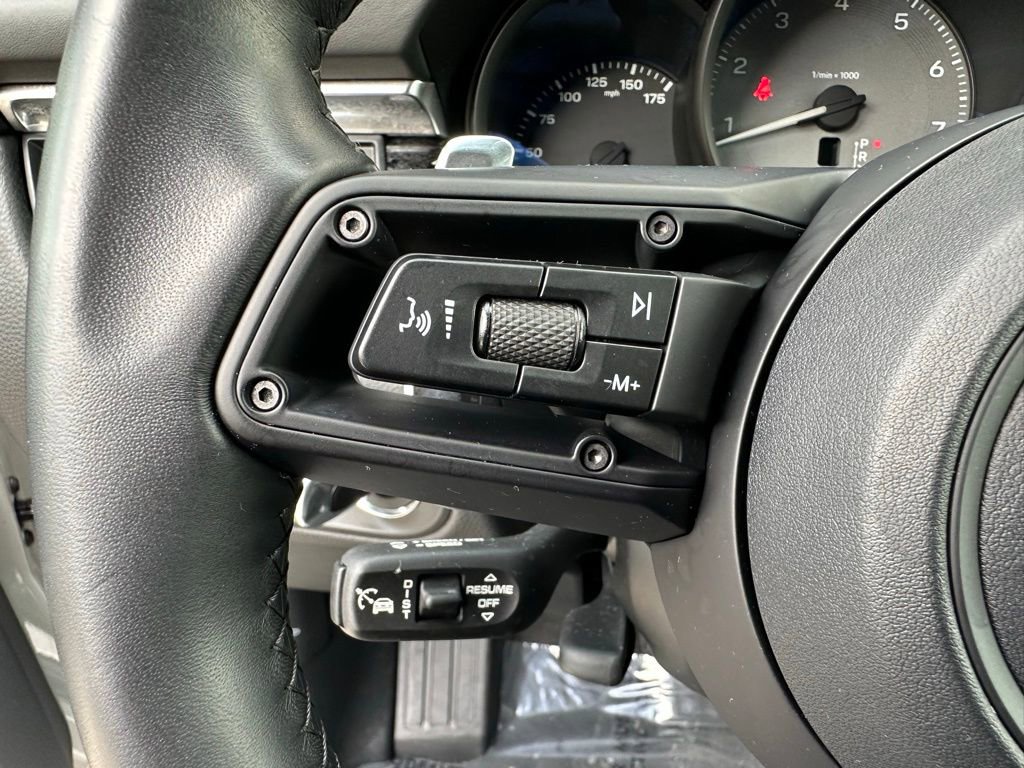 Certified 2023 Porsche Macan S image 19