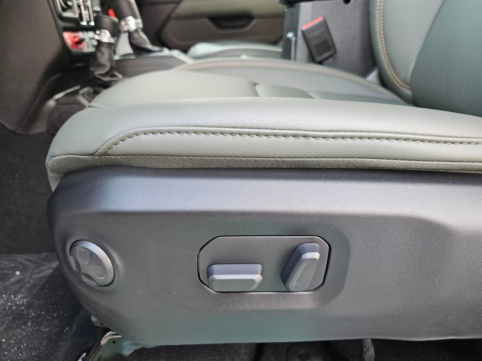 New 2026 Jeep Gladiator Mojave image 22