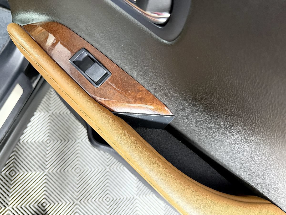Used 2015 Lexus RX 450h AWD image 40