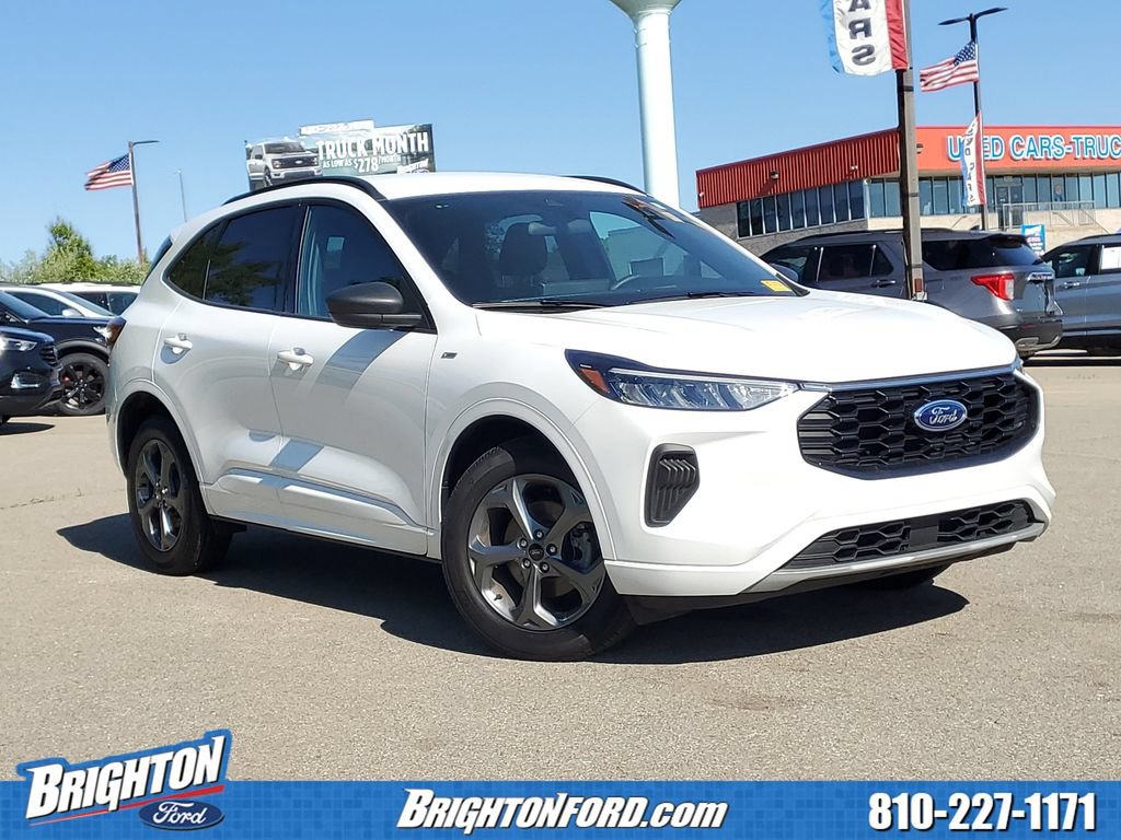 Certified 2023 Ford Escape ST-Line w/ Tech Pack #1 AWD/4WD image 1