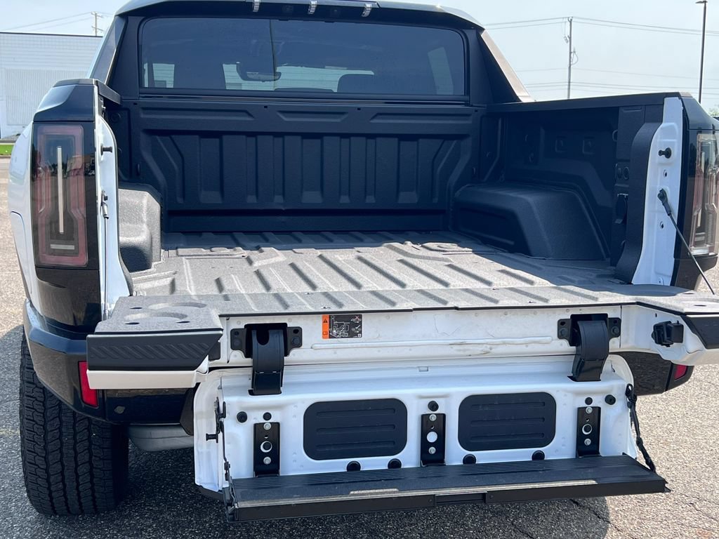 New 2025 GMC Hummer EV 2X AWD/4WD image 9