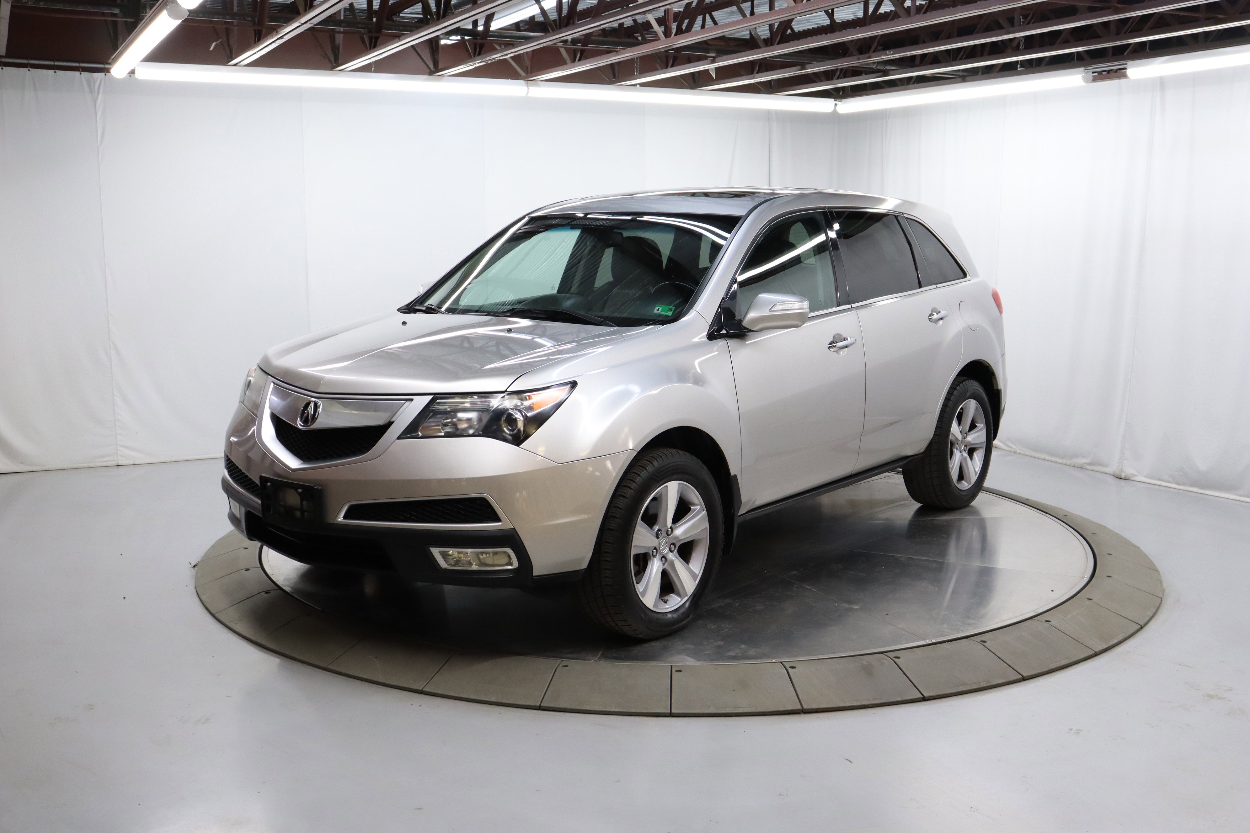 Used 2013 Acura MDX w/ Technology Package image 2