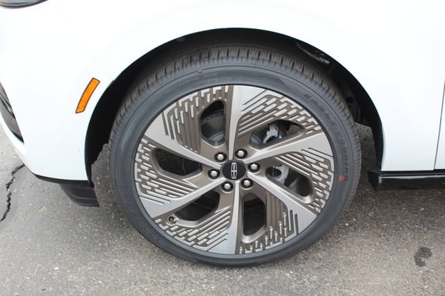 New 2027 Lincoln Navigator Black Label AWD/4WD image 10