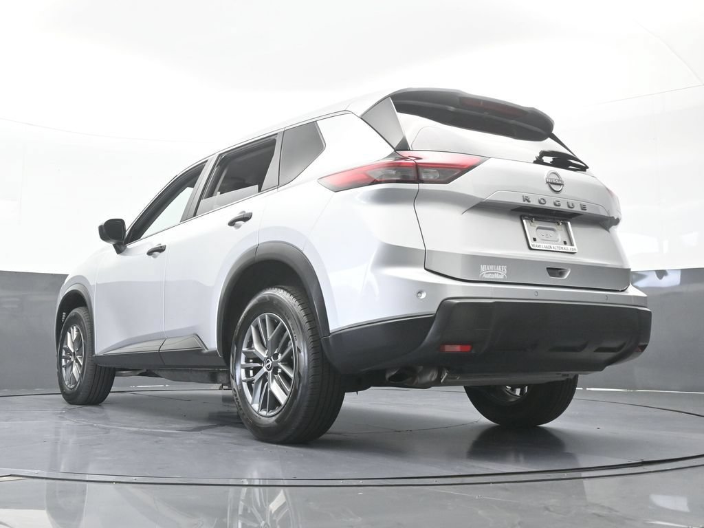 Used 2024 Nissan Rogue S FWD image 51