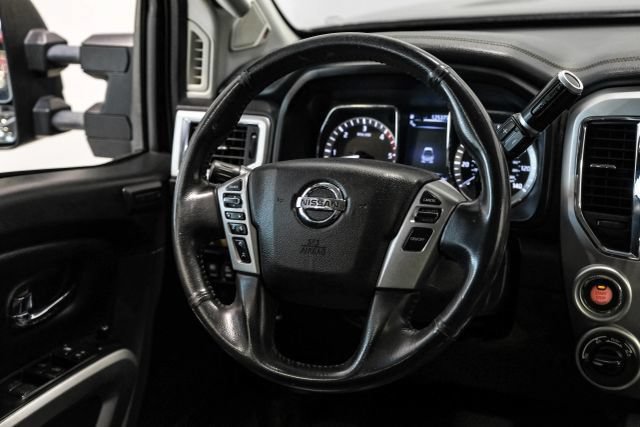 Used 2016 Nissan Titan SL AWD/4WD image 17