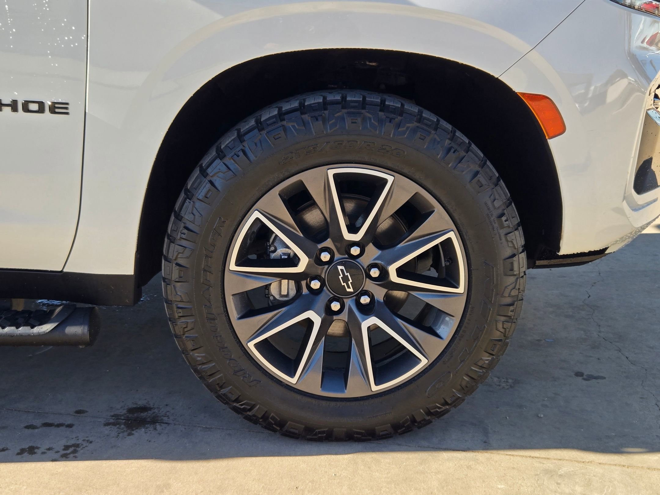 Used 2022 Chevrolet Tahoe Z71 w/ Z71 Off-Road Package image 33