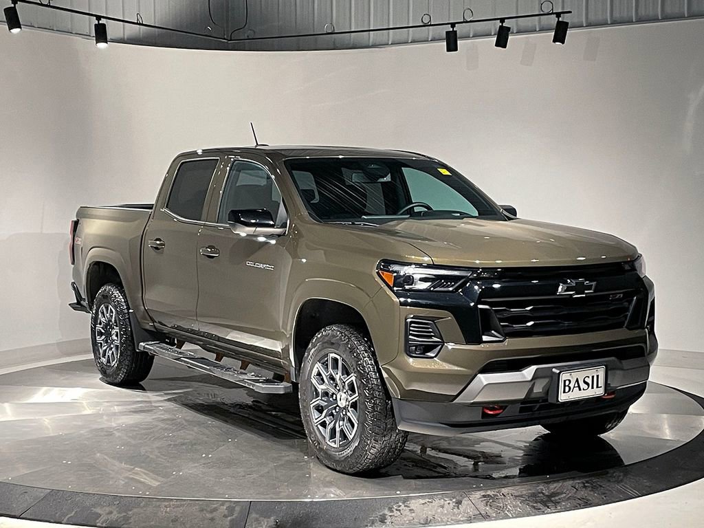 Used 2023 Chevrolet Colorado Z71 w/ Z71 Convenience Package 2 image 42