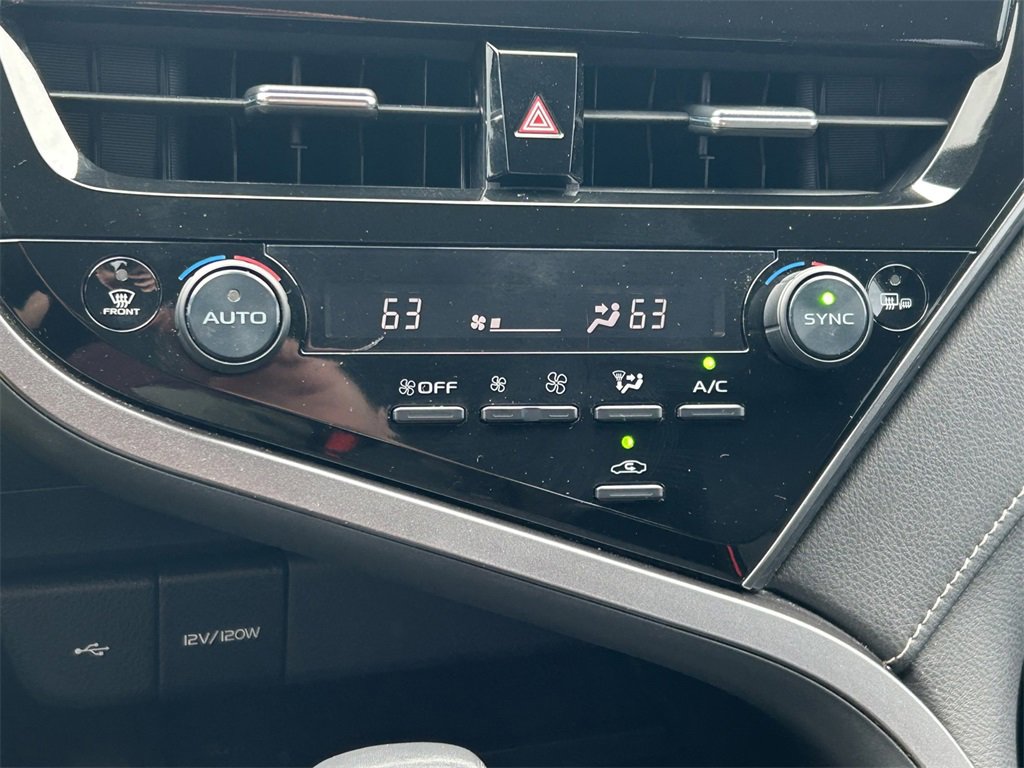 Used 2023 Toyota Camry SE image 27