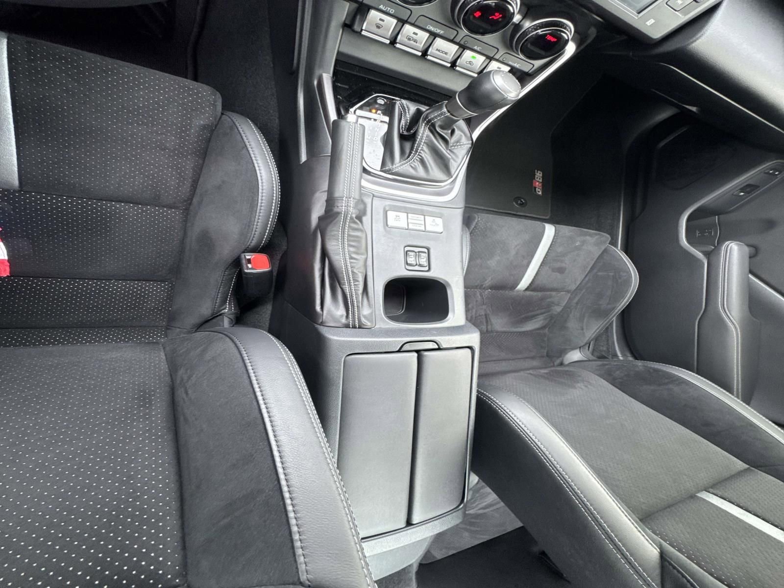 Used 2025 Toyota GR86 Premium image 24