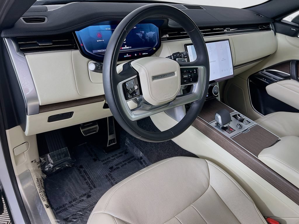 Used 2023 Land Rover Range Rover Long Wheelbase SE AWD/4WD image 9