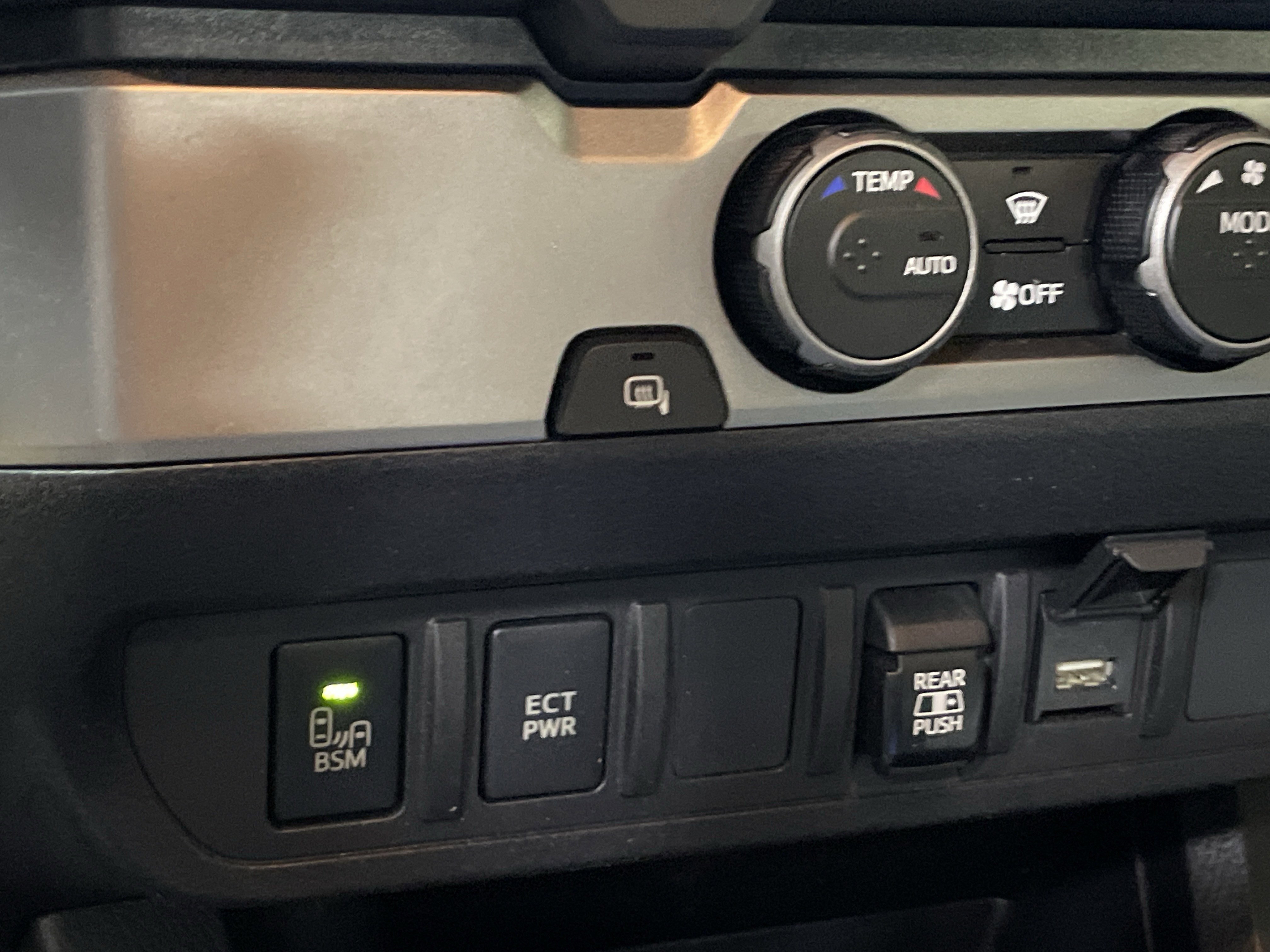 Certified 2022 Toyota Tacoma SR5 w/ Technology Package RWD image 27