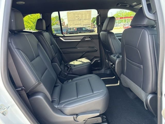New 2026 GMC Acadia Elevation w/ Black Edition AWD/4WD image 10