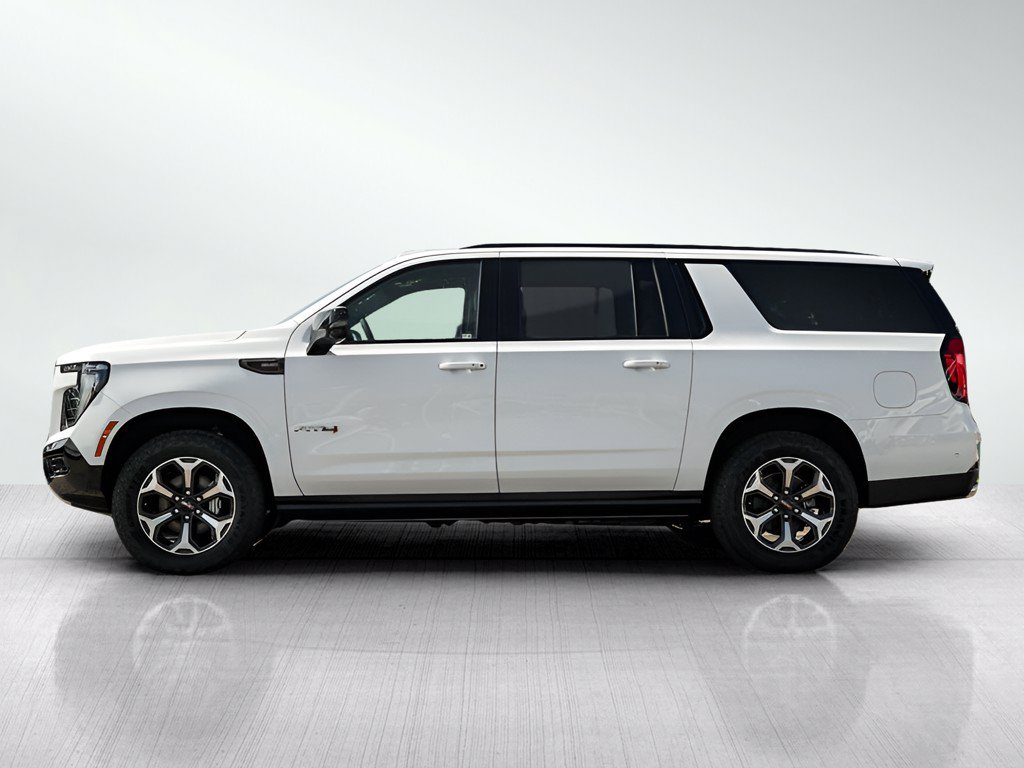 New 2026 GMC Yukon XL AT4 Ultimate w/ LPO, Illumination Package AWD/4WD image 4
