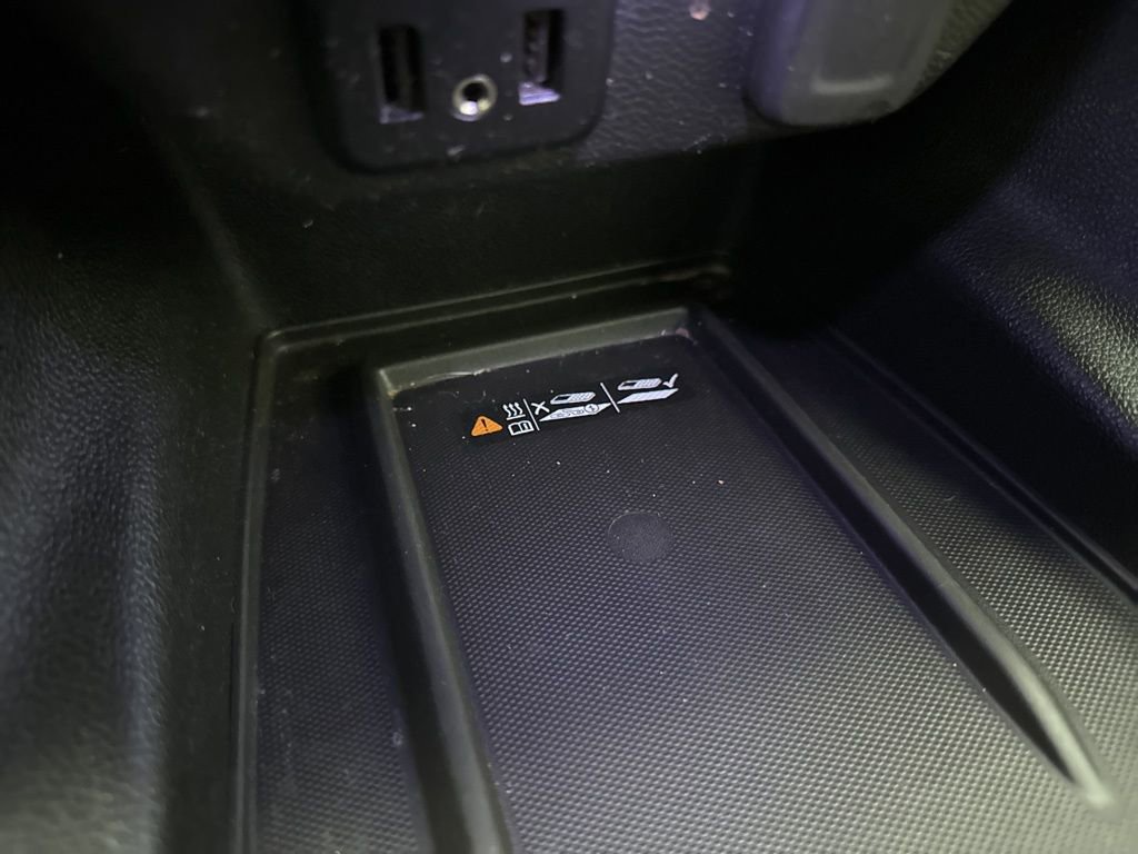 Used 2022 Chevrolet Traverse LT image 38