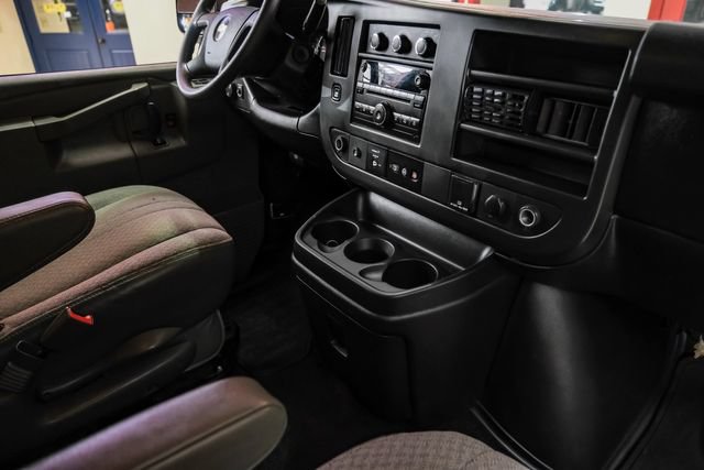 Used 2017 Chevrolet Express 3500 LT w/ LT Preferred Equipment Group RWD image 23