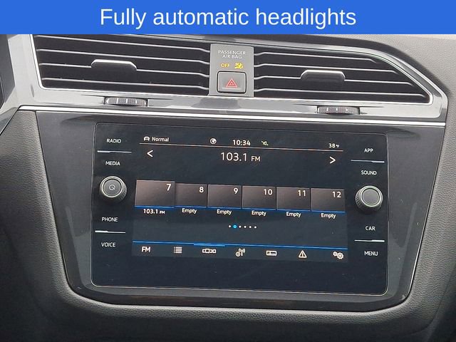 Used 2021 Volkswagen Tiguan SE image 20