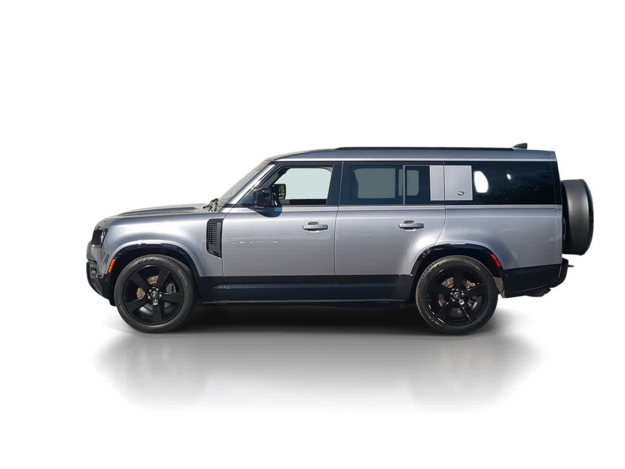 Certified 2024 Land Rover Defender 130 X-Dynamic SE AWD/4WD image 5