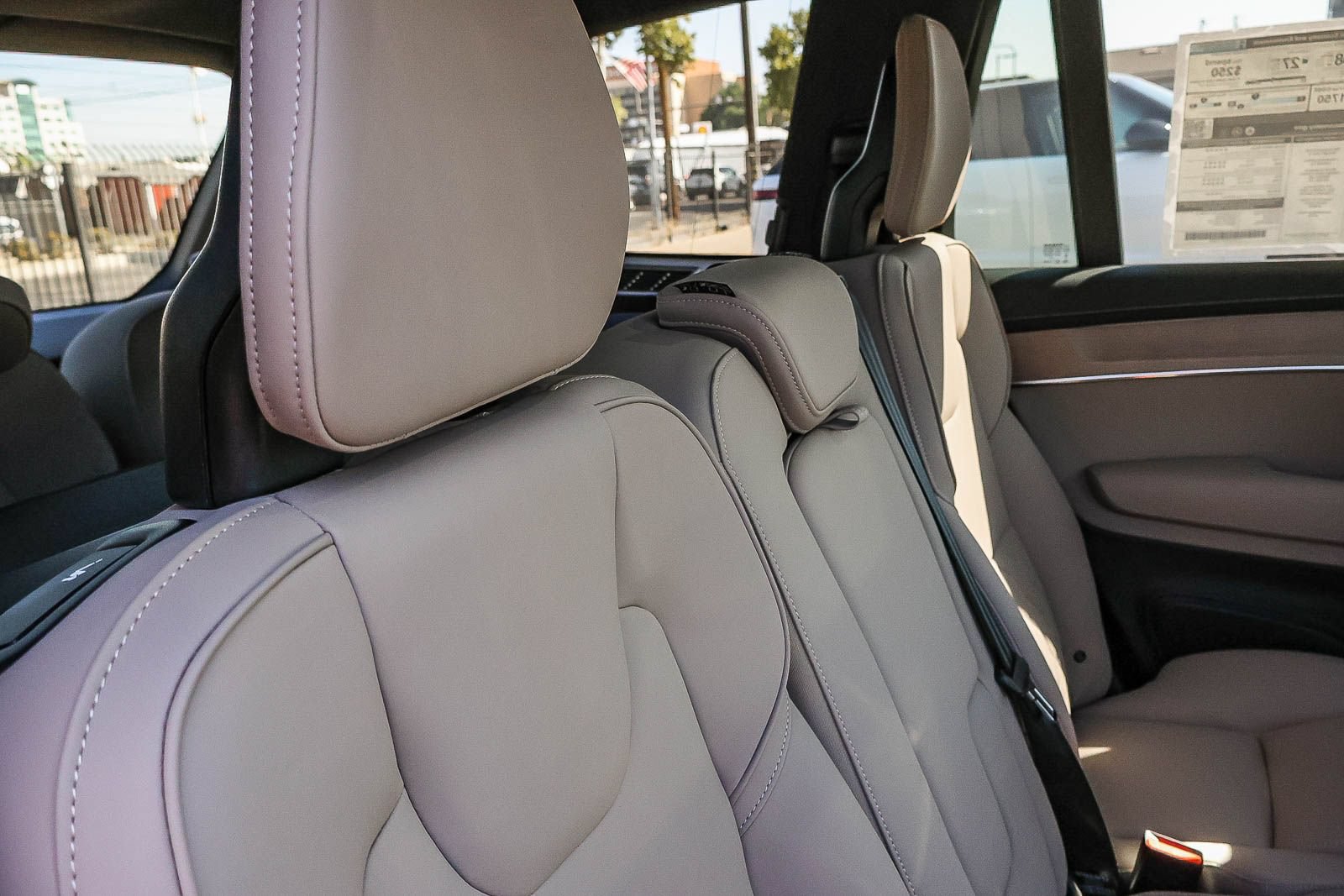 New 2026 Volvo XC90 T8 Plus w/ Protection Package Premier AWD/4WD image 21
