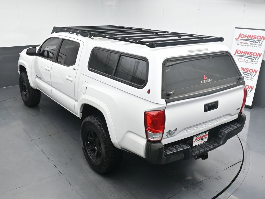 Used 2017 Toyota Tacoma SR5 w/ Tow Package image 28