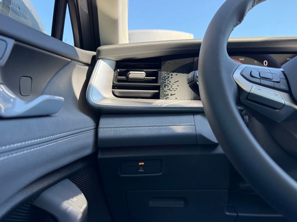 New 2026 Volkswagen Tiguan SE AWD/4WD image 43