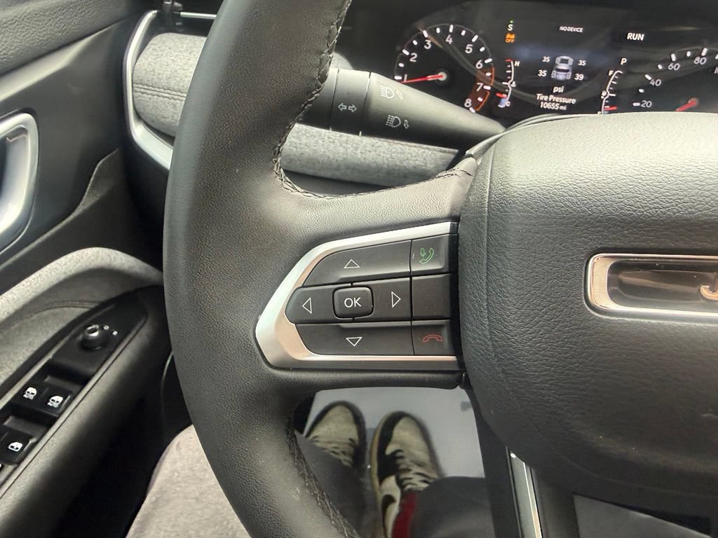 Used 2024 Jeep Compass Latitude AWD/4WD image 17