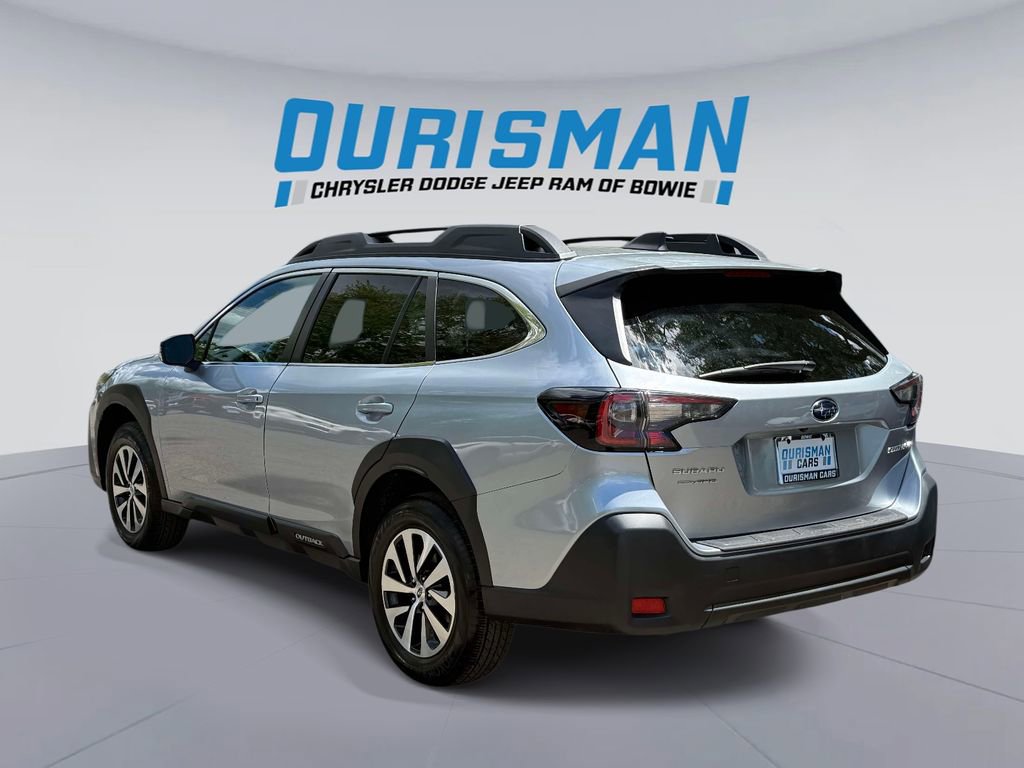 Used 2024 Subaru Outback Premium AWD/4WD image 4