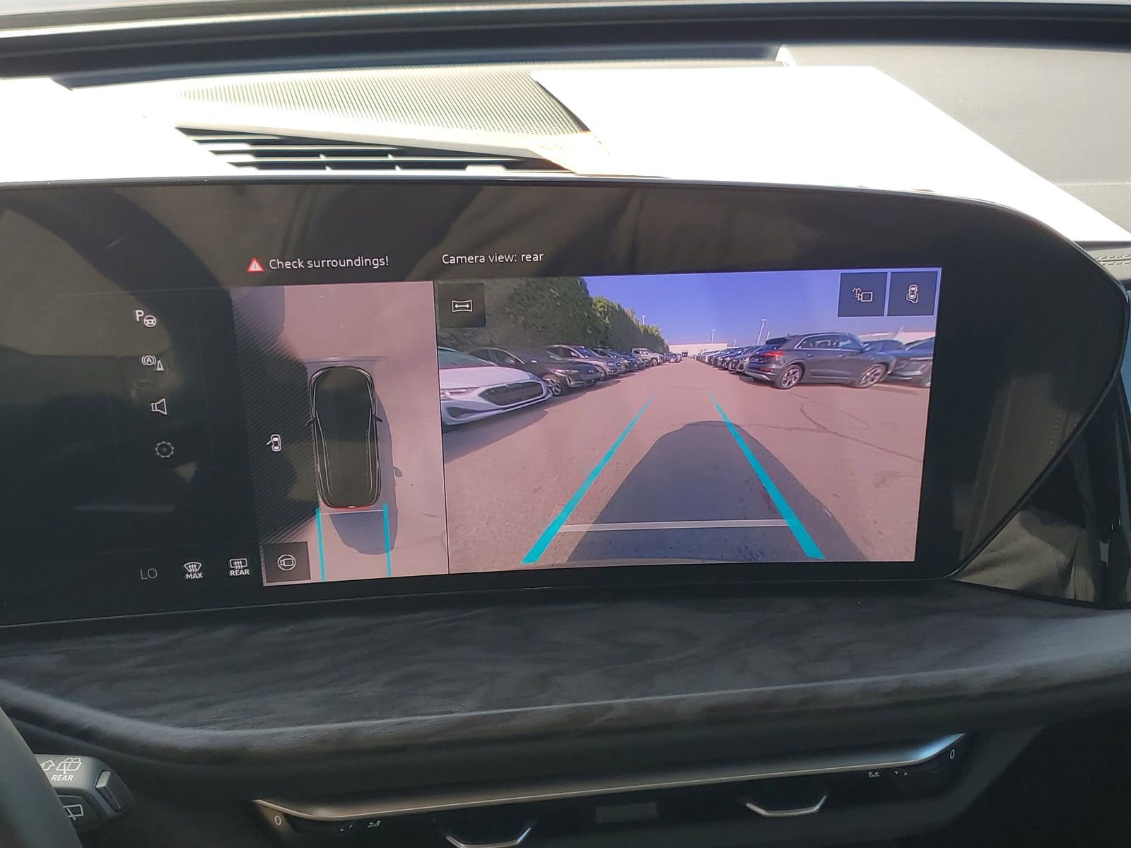 Used 2025 Audi Q5 Premium w/ Convenience Package image 28