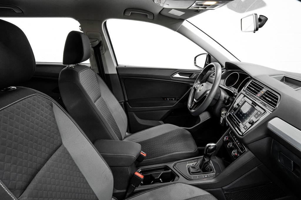 Used 2021 Volkswagen Tiguan S image 31