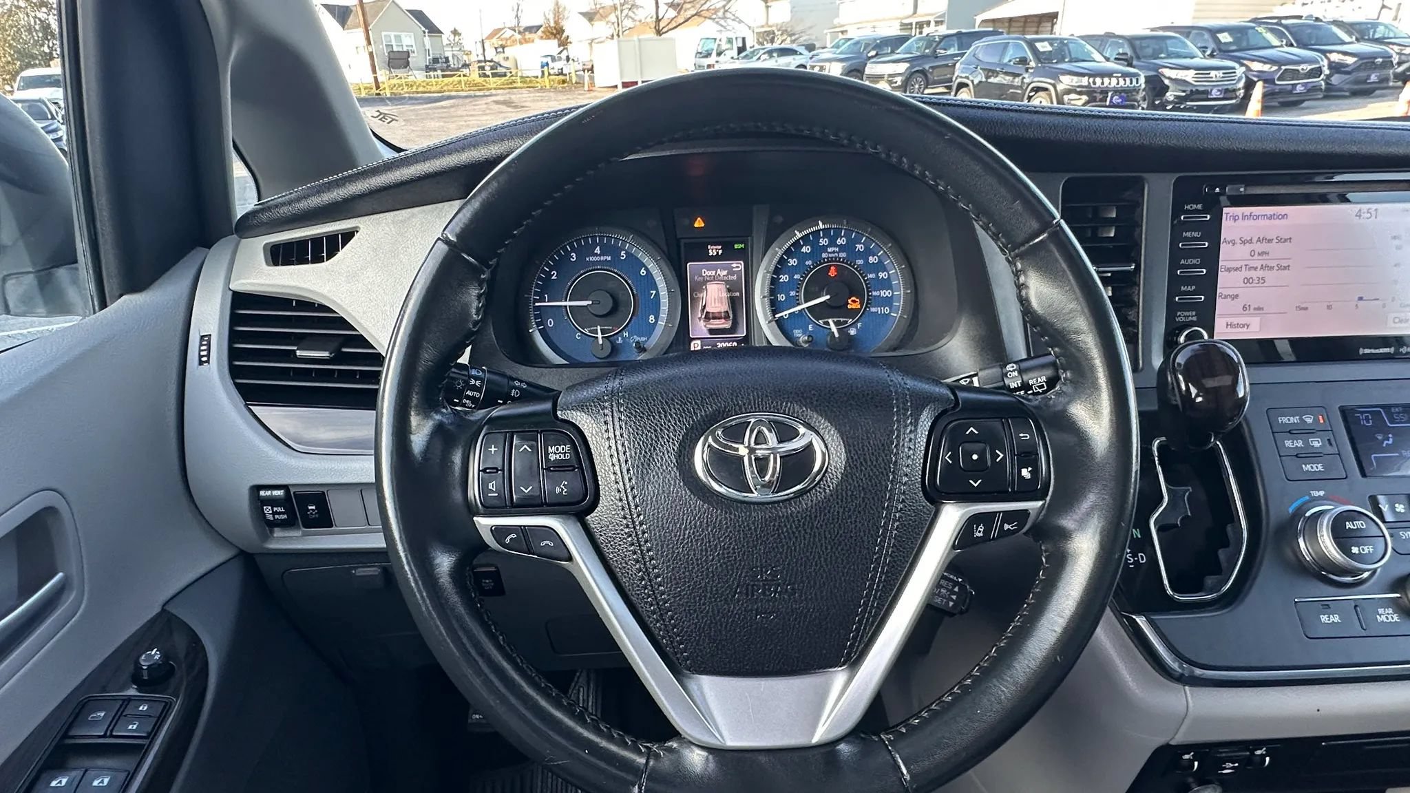 Used 2019 Toyota Sienna XLE w/ Protection Package FWD image 19