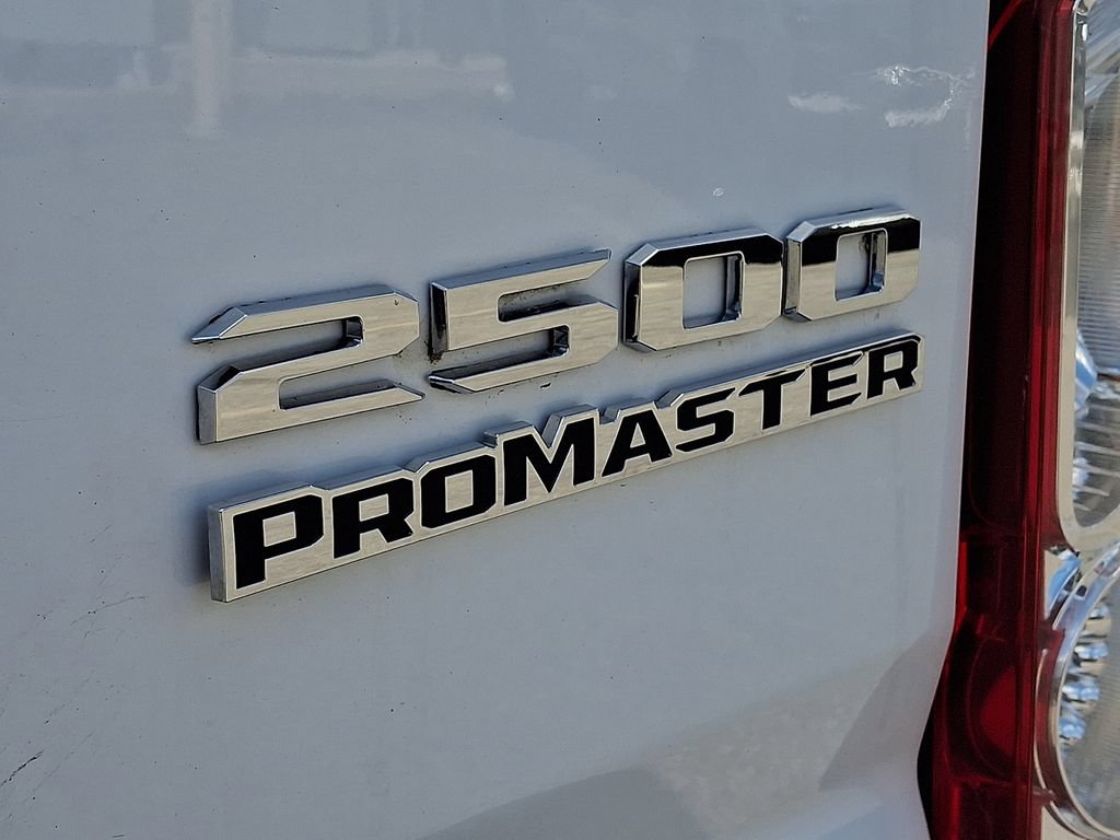 Used 2025 RAM ProMaster 2500 w/ U-Haul Equipment Group FWD image 30