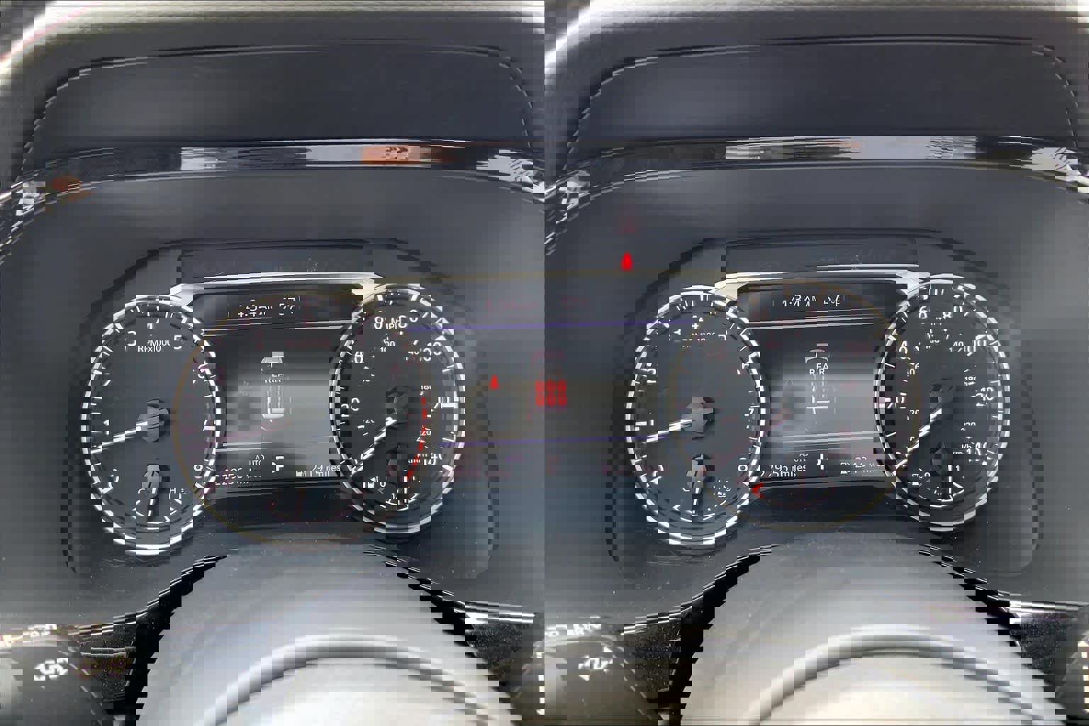 Used 2025 Nissan Pathfinder SV image 25