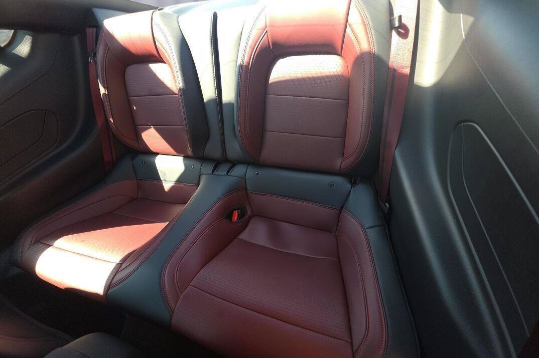 Used 2025 Ford Mustang GT Premium RWD image 6