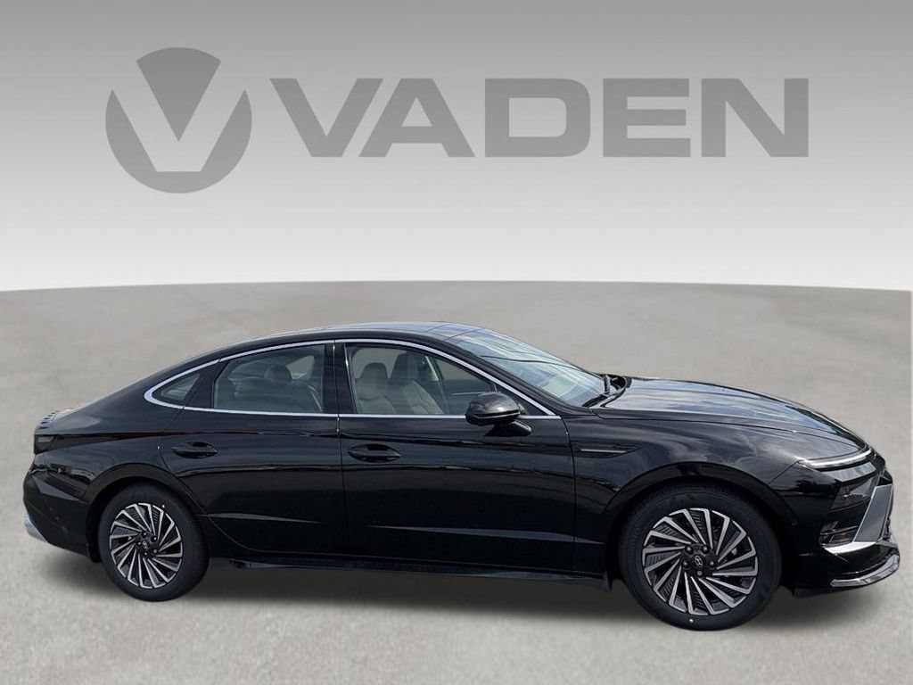 New 2026 Hyundai Sonata Limited FWD image 7