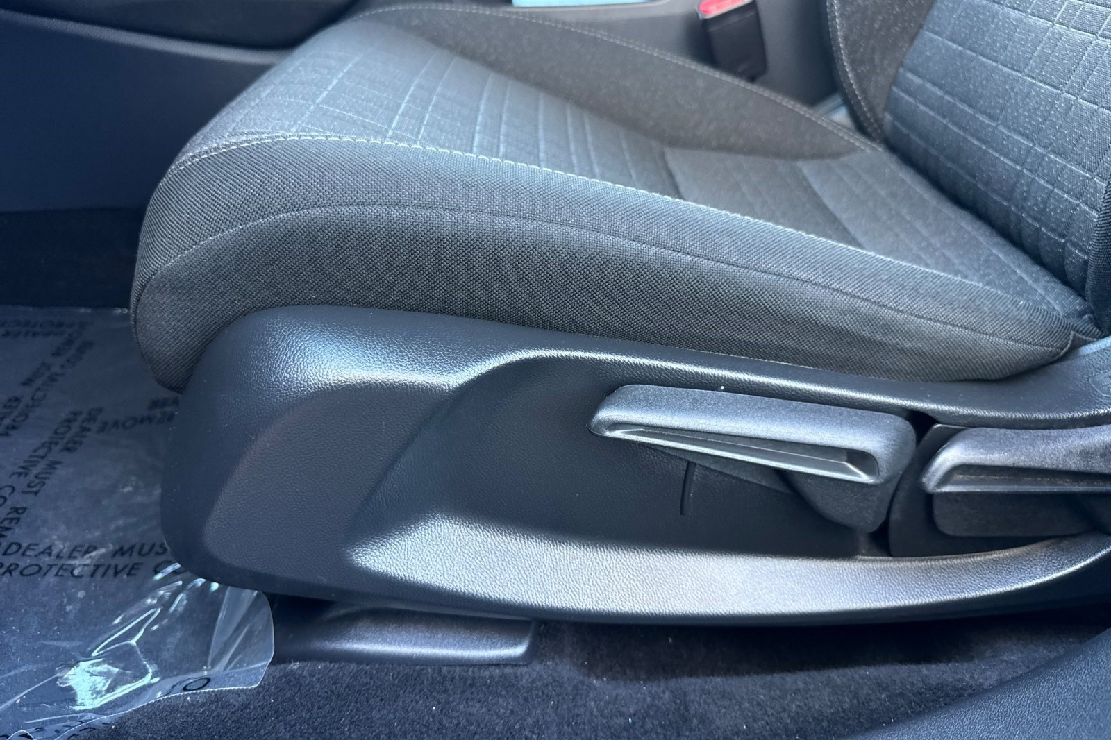 Certified 2025 Honda HR-V LX image 14
