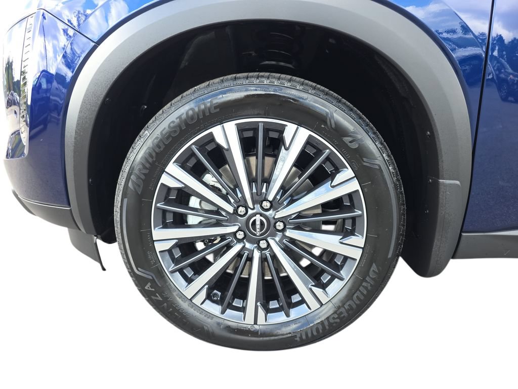 New 2026 Nissan Pathfinder Platinum FWD image 31