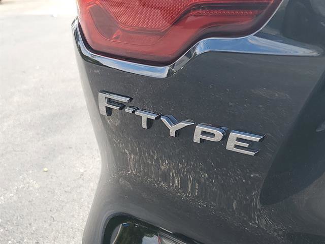 Used 2023 Jaguar F-TYPE P450 image 10