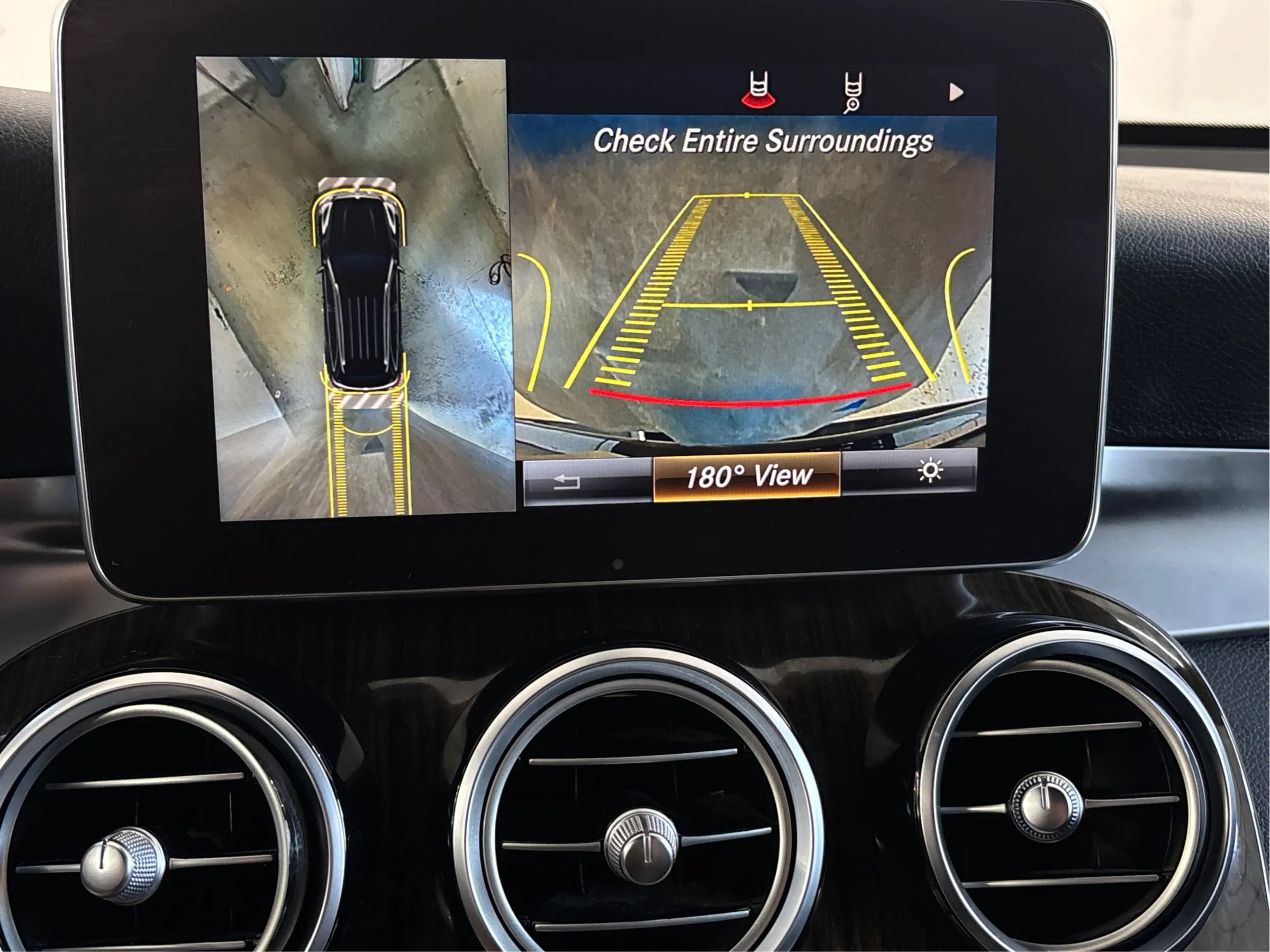 Used 2018 Mercedes-Benz GLC 300 4MATIC image 36
