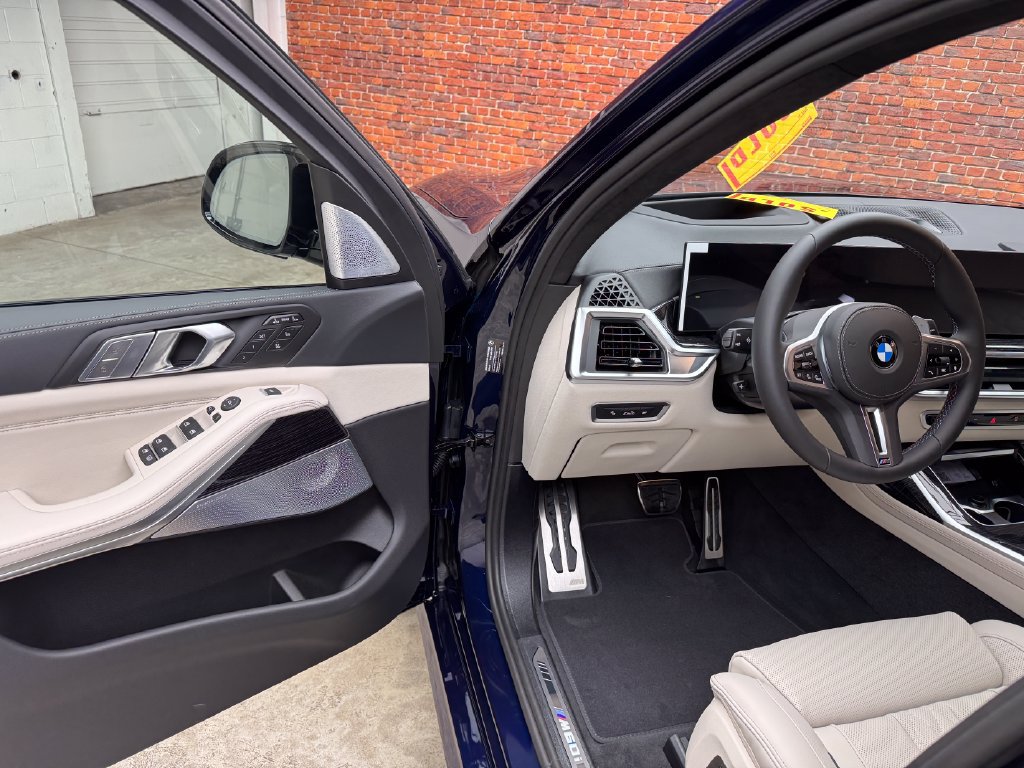 New 2027 BMW X7 M60i AWD/4WD image 9