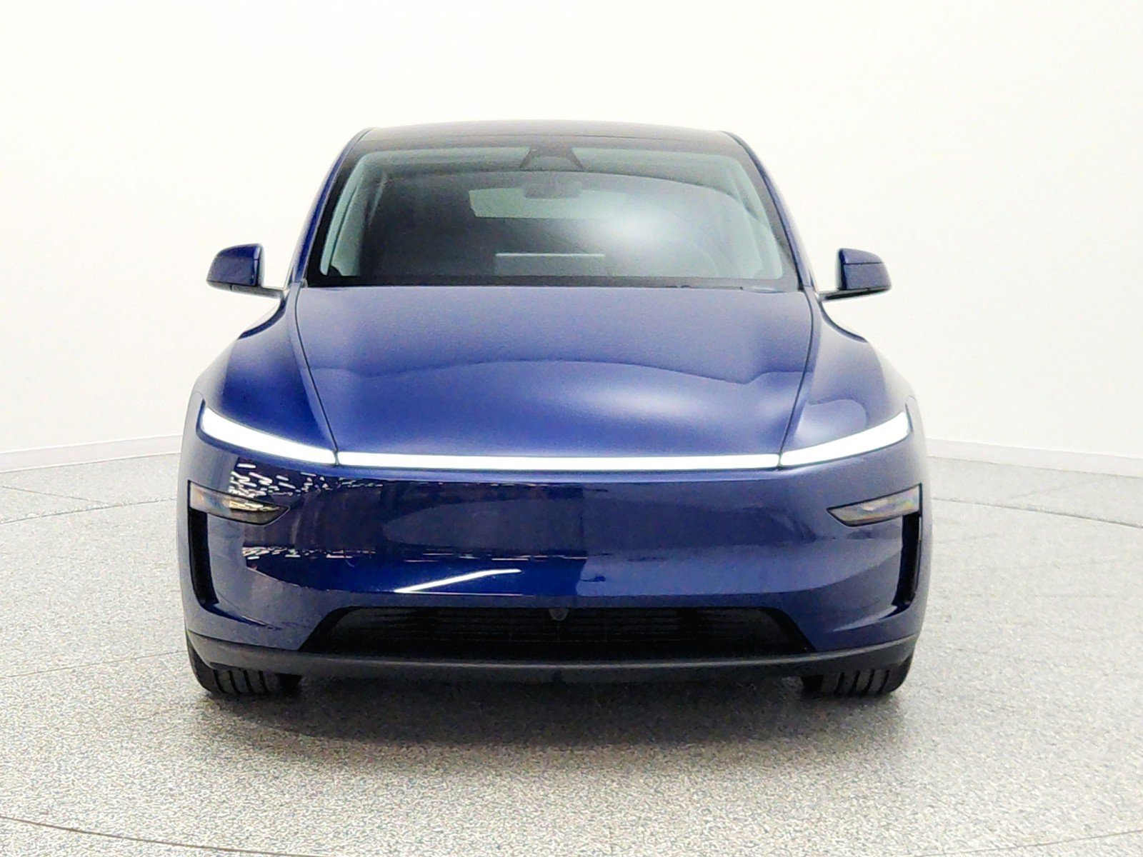 Used 2026 Tesla Model Y 2WD image 2
