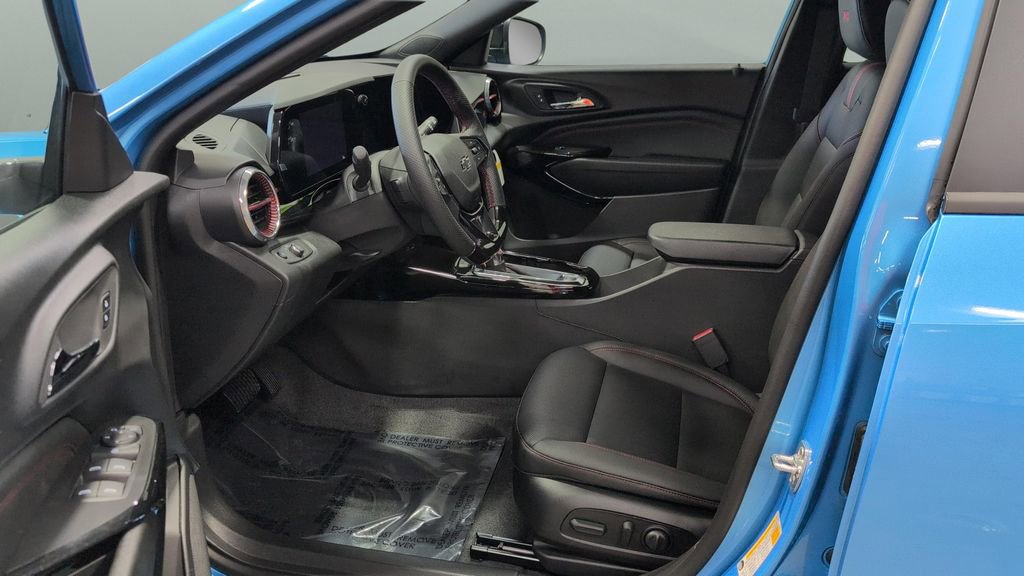 New 2026 Chevrolet Trax RS w/ Driver Confidence Package FWD image 8