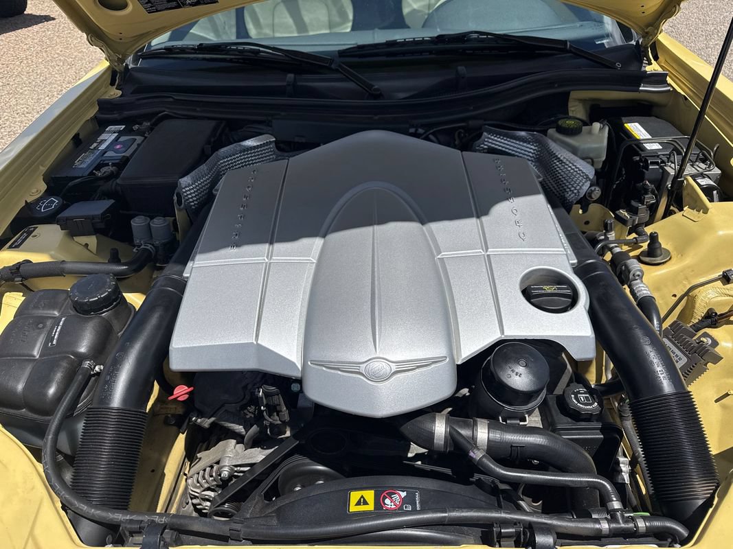 Used 2006 Chrysler Crossfire Limited RWD image 10
